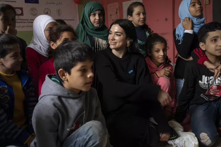 Permanent link to Image:  https://weshare.unicef.org/archive/-2AMZIF37FLKD.html UNICEF supporter and singer/songwriter Dua Lipa visits youths at the Lebanese Organisation for Studies and Training (LOST), a UNICEF partner, in Bednayel, Lebanon, April 13, 2019. LOST is a Lebanese NGO that promotes peace education and social cohesion among youth – especially between the Lebanese and Syrian youth. 